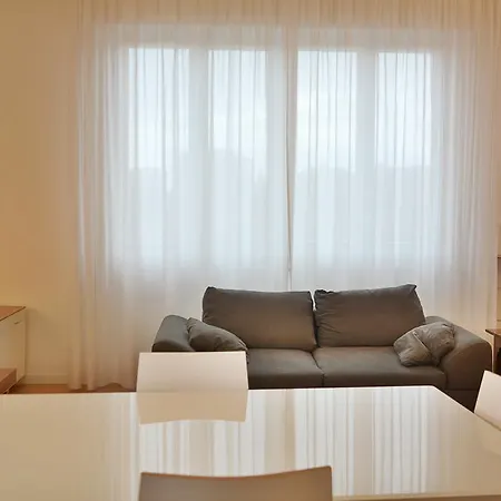 Numero Dodici Alpha Apartman
